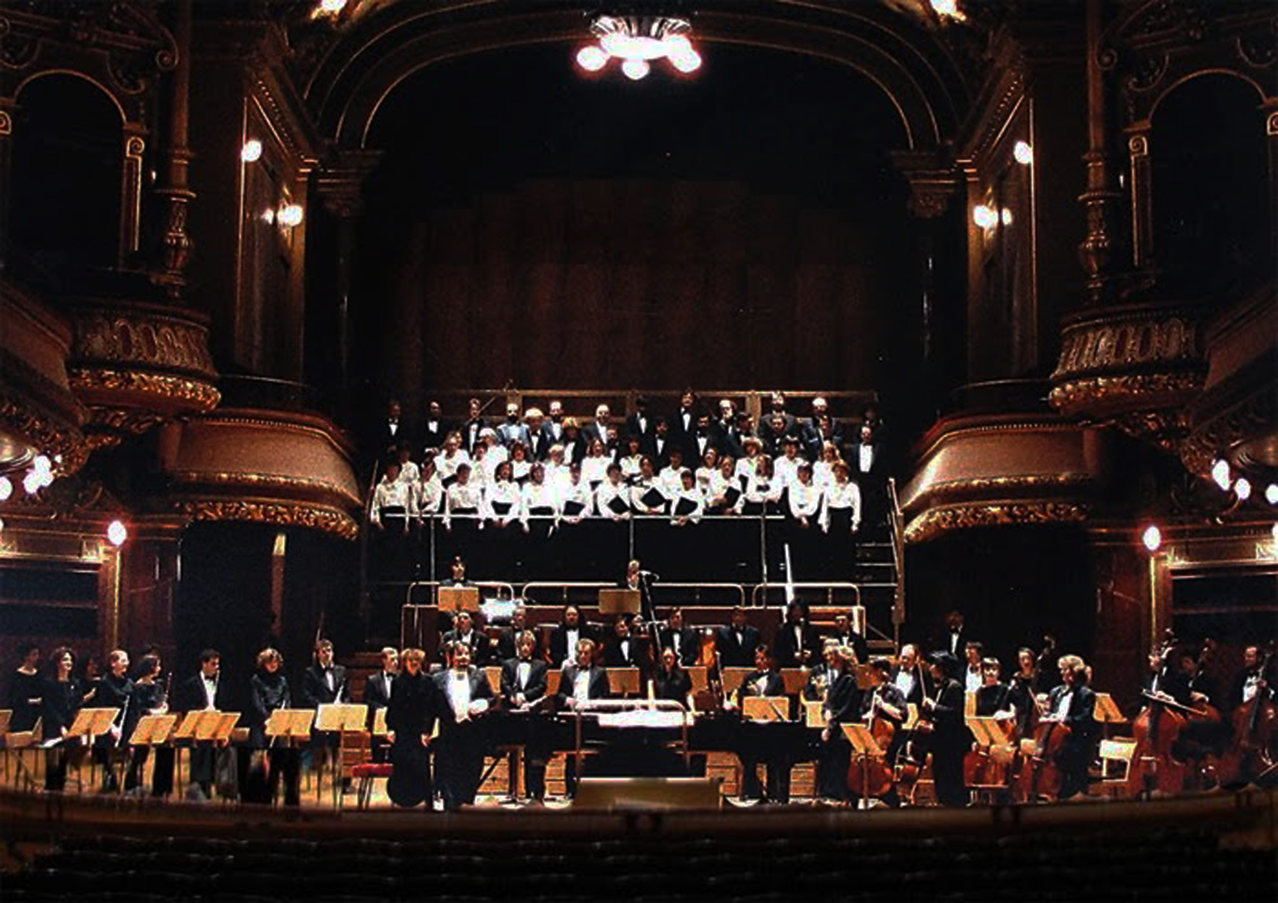 European Concerts à la crétion de l'orchestre à Genève en 1989 European Concerts à la crétion de l'orchestre à Genève en 1989